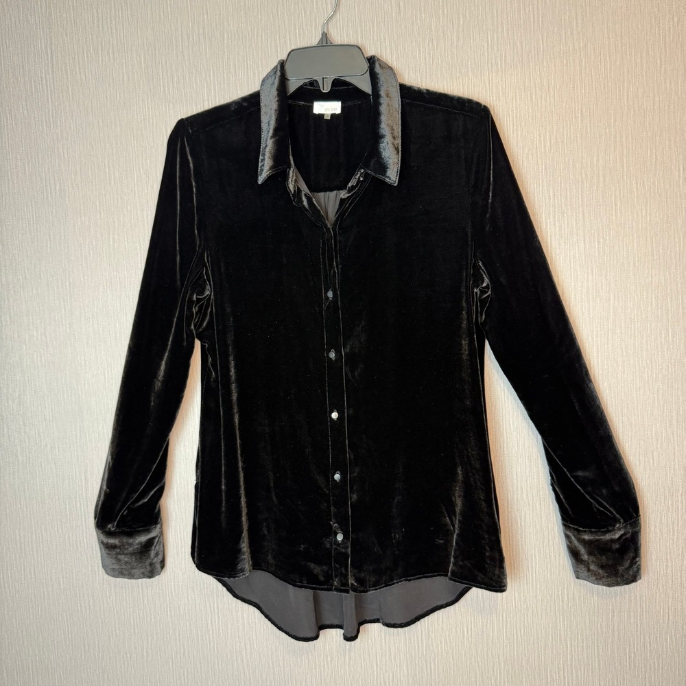 ECRU Silk Rayon Velvet Black Button Down Shirt, Size M